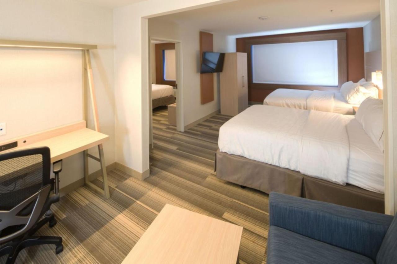 Holiday Inn Express & Suites - Portage By Ihg Екстер'єр фото